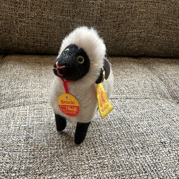 Vintage Steiff Snucki Sheep 1520/11 – With Tags – Made in Germany - Picture 1 of 3